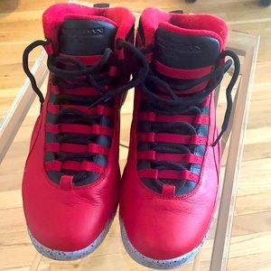 Jordan 11 ‘Bulls Over Broadway’ size 10